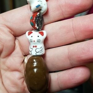 Brown & White Cat Dog Flower Ceramic Stretch 10"